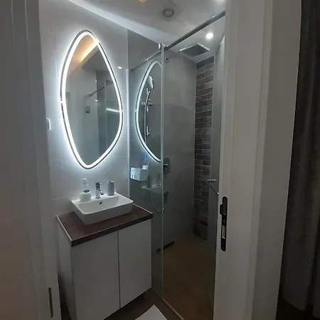 Nirvana Center Apartament Belgrad