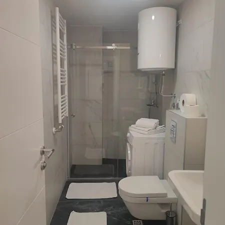 Nirvana Center Apartament *