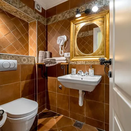 Nirvana Center Apartament *