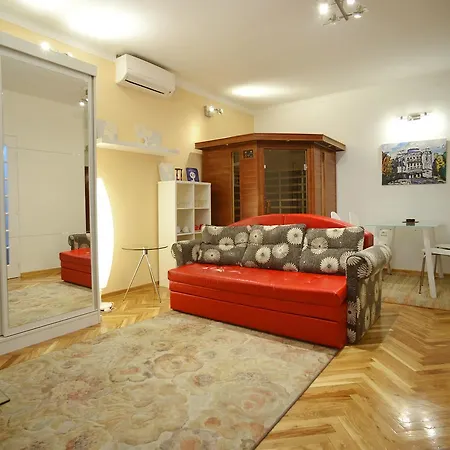 Nirvana Center Apartment *