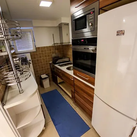 Nirvana Center Apartment